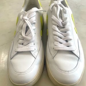 Veja Sneakers